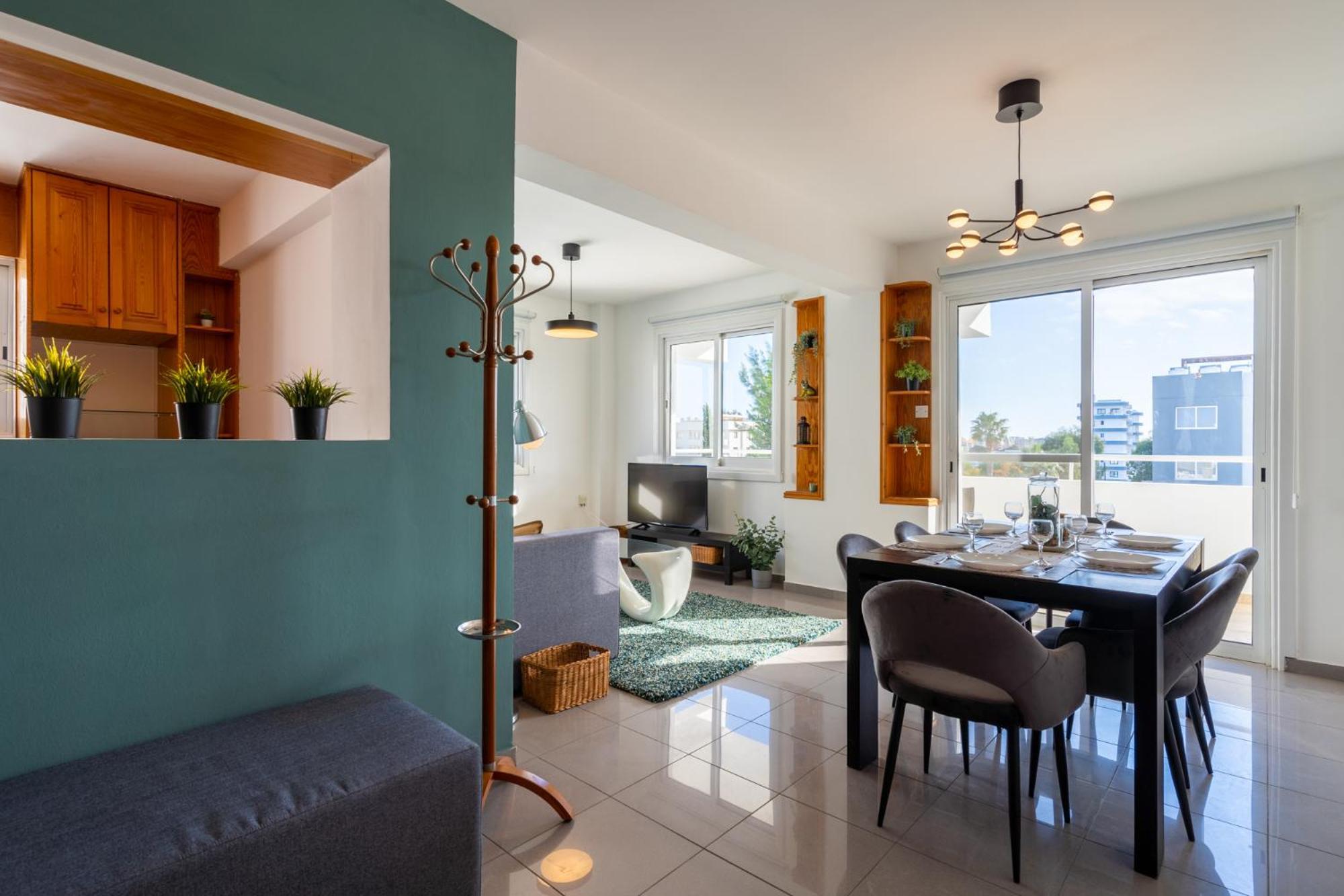 Jayde 2-Bedroom Apartment In Larnaca Zewnętrze zdjęcie