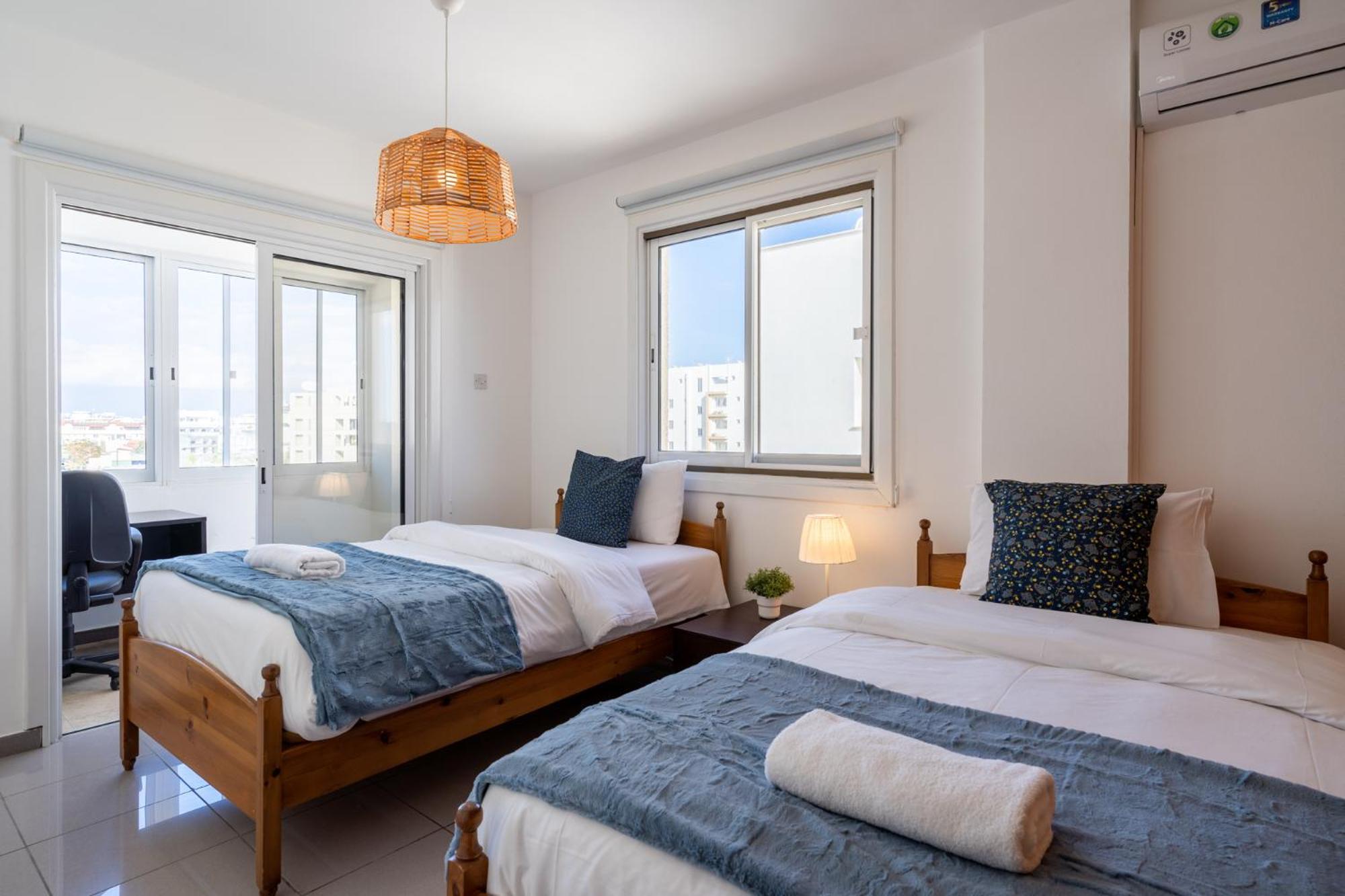 Jayde 2-Bedroom Apartment In Larnaca Zewnętrze zdjęcie